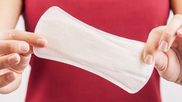 选择卫生巾是要面料好的还是柔软的？女性使用卫生巾注意3点