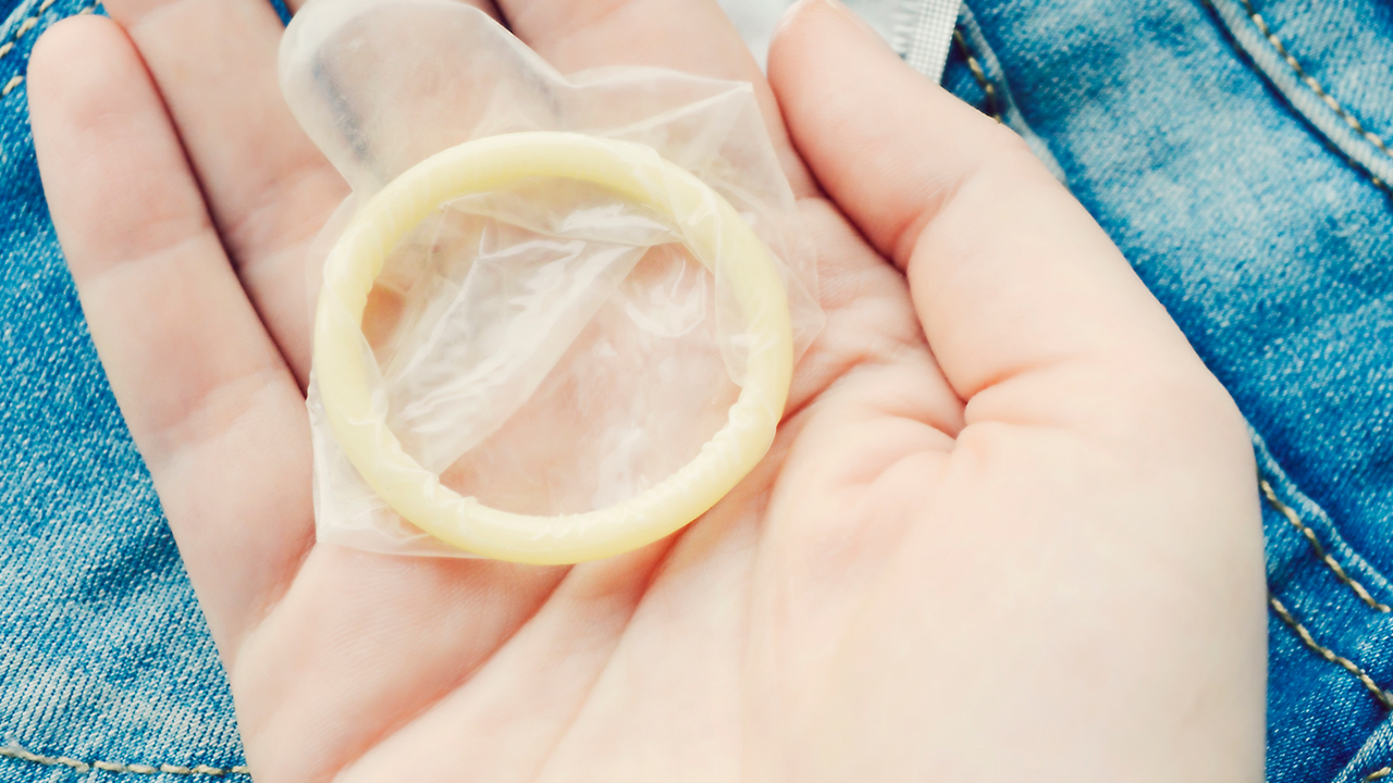 纳米银隐形避孕套怎么使用？纳米银隐形避孕套安全吗