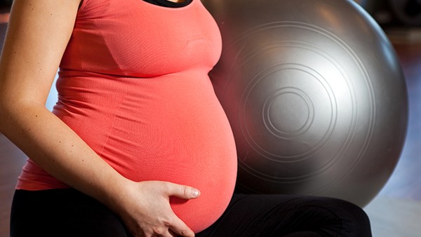 怀孕初期检查有什么要注意 不要太相信早孕试纸的检测结果