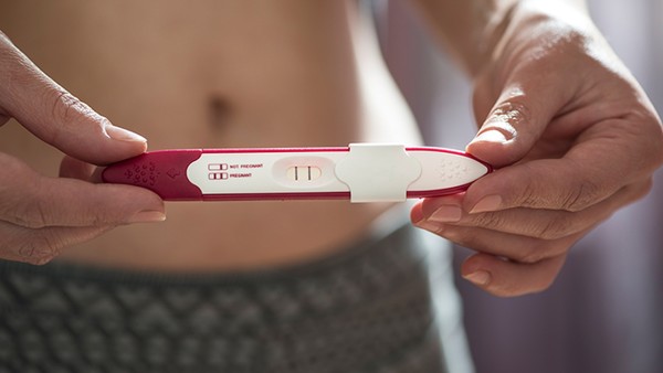 输卵管阻塞导致的不孕应该如何治疗？