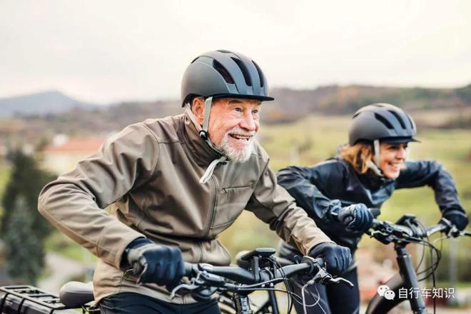 追求健康老年生活：骑行的秘诀