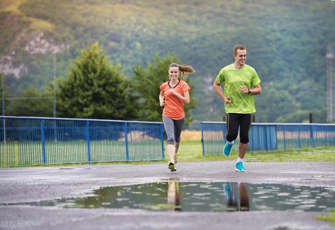 每天跑步几公里，才能达到最佳的减肥效果？（每天跑步几公里，减肥效果最好？）