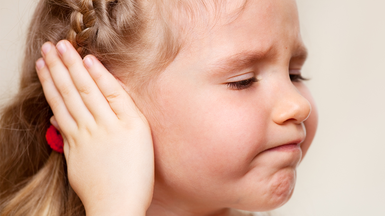 儿童中耳炎多发的原因
