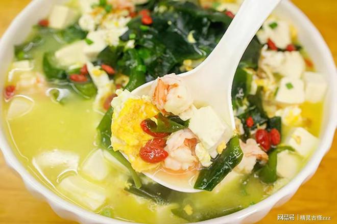 春季养生汤品推荐：健康饮汤，远离汤品误区