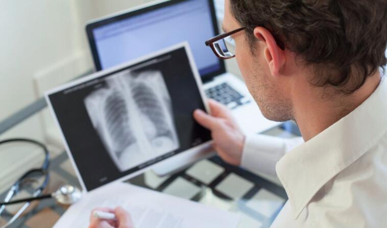 为何“肺结节”逐年增多？医生说实话了：这6种人更容易长肺结节